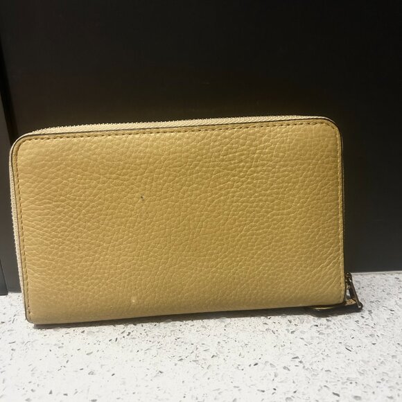 DISNEY x COACH LIMITED EDITION Princess Belle Wallet (GENTLY USED) - Picture 2 of 6